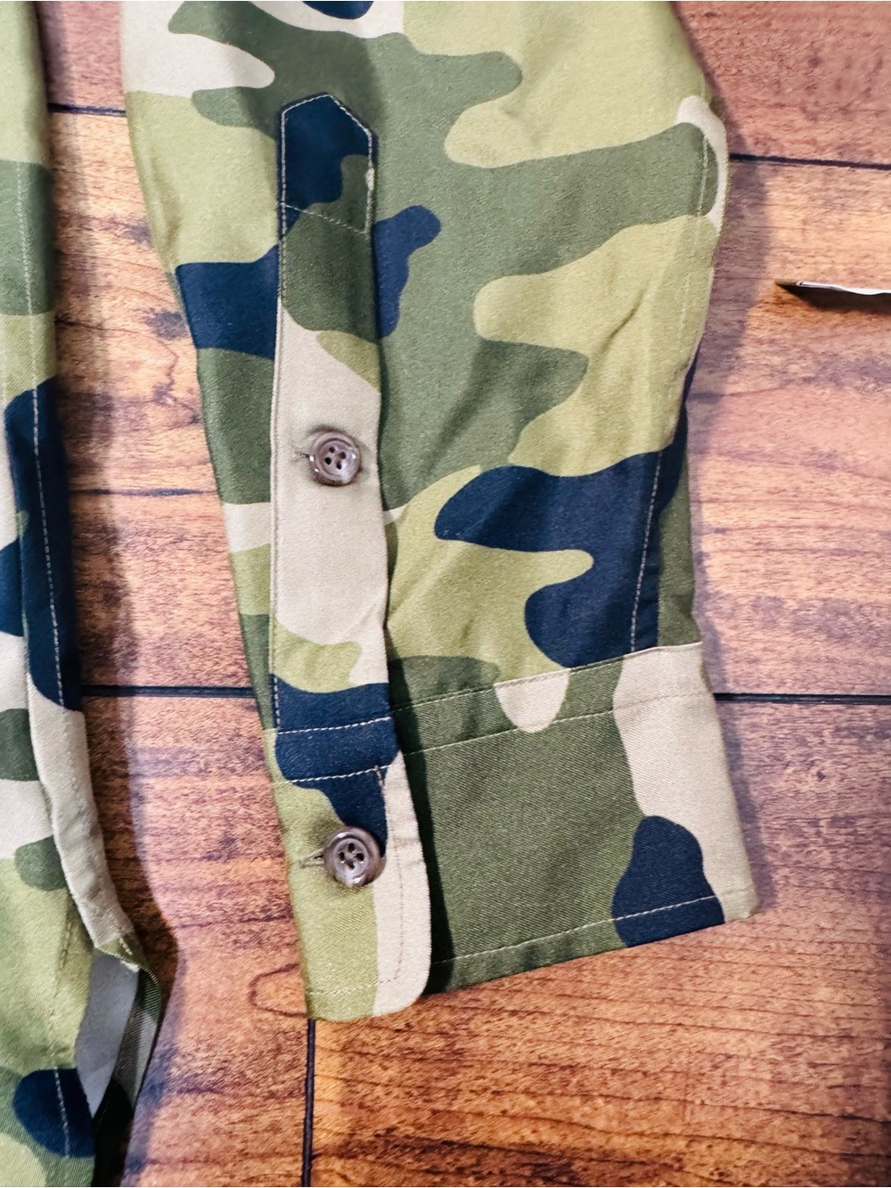 NWOT Polo Ralph Lauren 100% Silk Green Camo Button-Up Shirt Size 10 - Picture 7 of 8